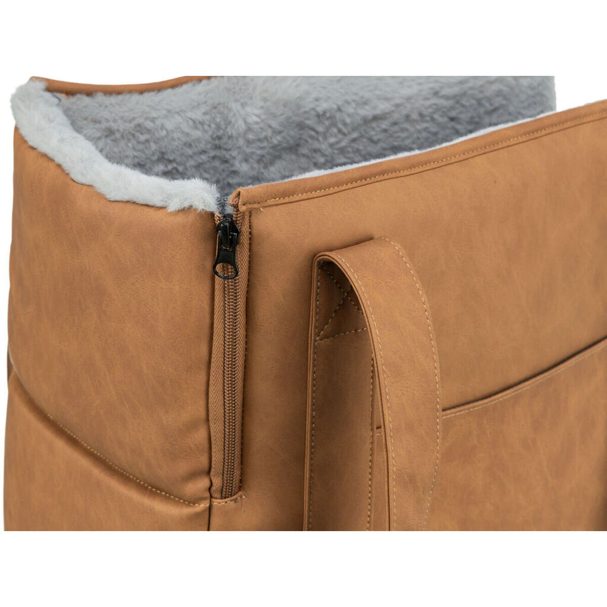 V6HA30EA3F03F5C03AB4A3EBB8E1EB48617R7449669P7